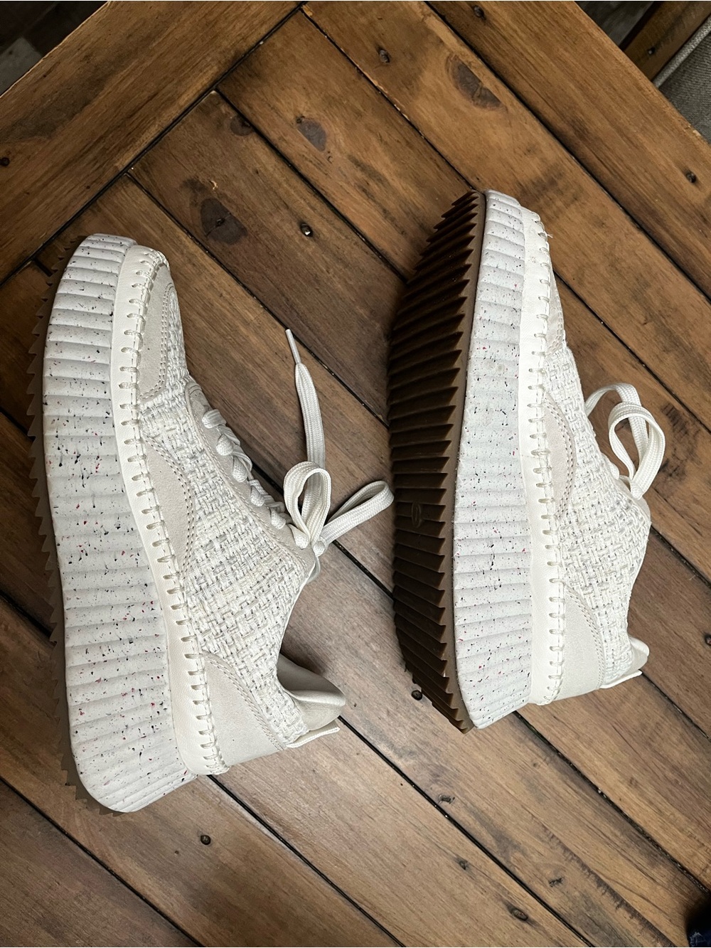 Universal Thread Cream White Platform Sneakers - Picture 3 of 10